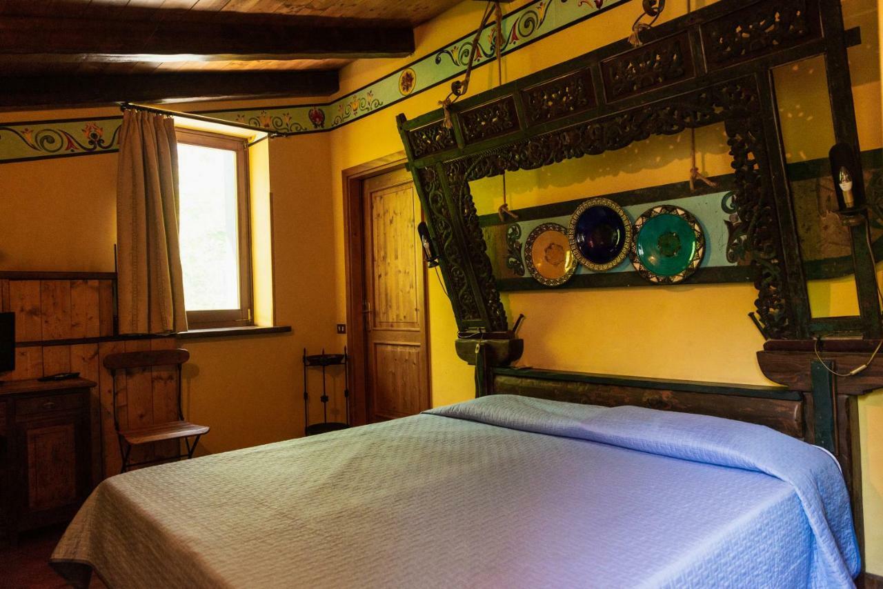 Agriturismo Mezzaluna Malchina Exteriér fotografie
